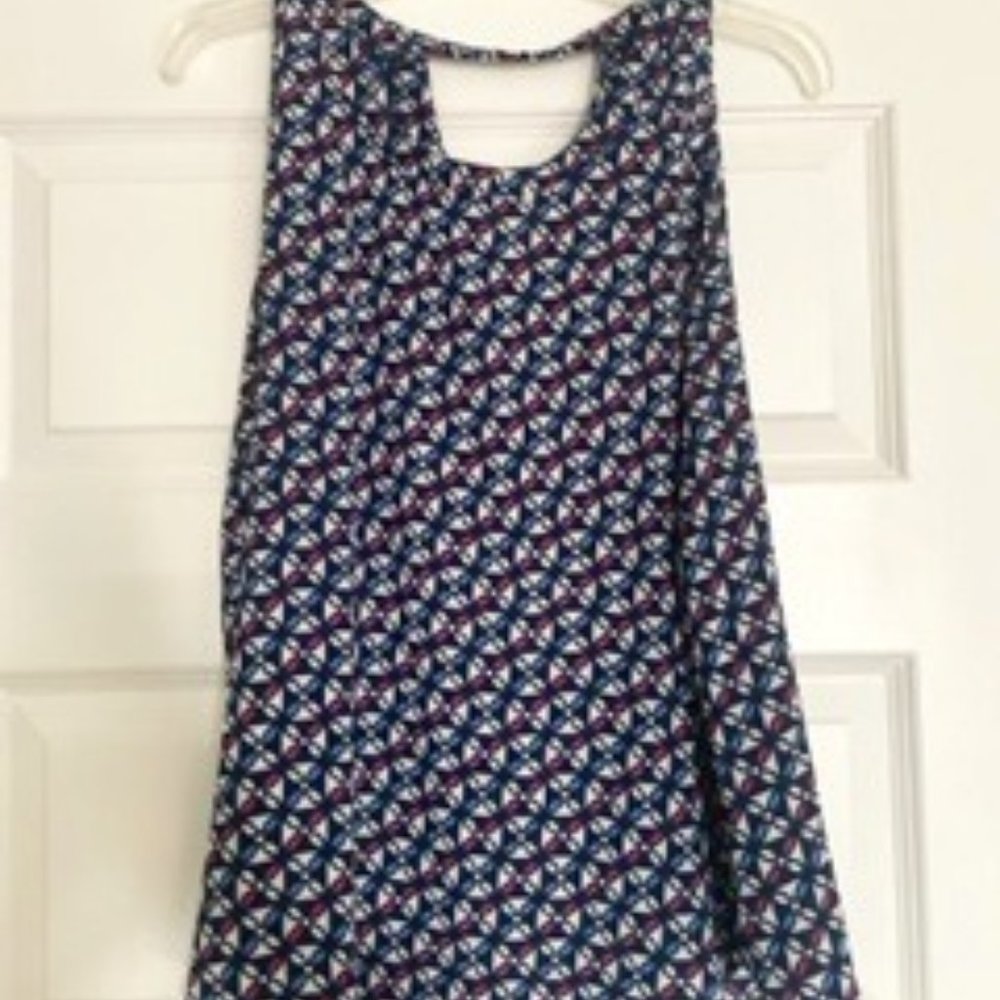 Cutout Back Detail Sleeveless Blouse